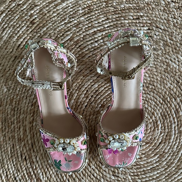 Azalea Wang Sz 7.5 Cici Pink Jeweled Platform Sandals Gold Ankle Straps EUC - Picture 3 of 8